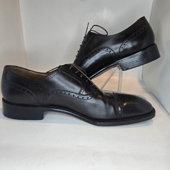 Salvatore Ferragamo Black Leather Oxfords main image 4